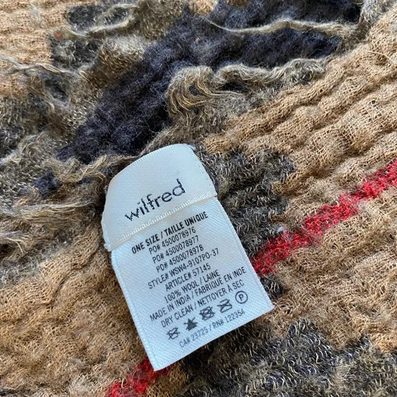 Aritzia wilfred blanket scarf - Picture 3 of 3